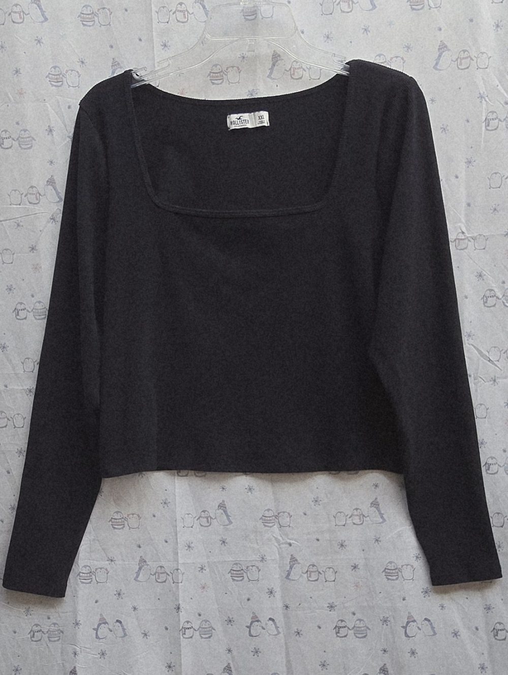 Hollister Ribbed Texture Black Long-Sleeve Square Neck Crop Top. XXL